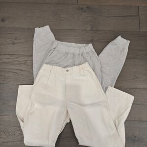 Uniqlo Kids Cream and Gray Joggers Set